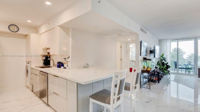 3 of 46 - 2501 S Ocean Dr 322, Hollywood, FL
