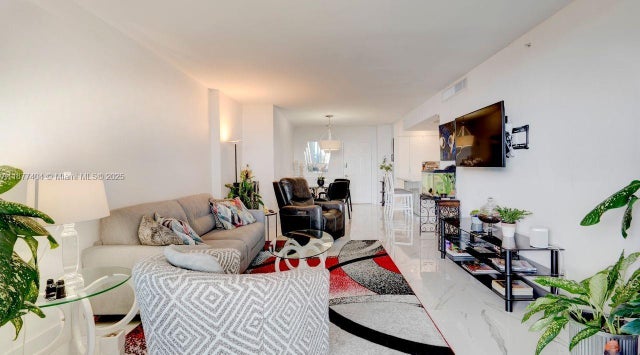 5 of 46 - 2501 S Ocean Dr 322, Hollywood, FL