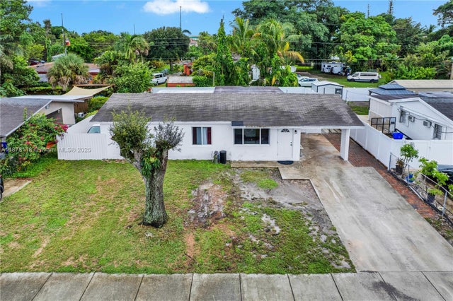 1 of 46 - 4390 Sw 24th St, Fort Lauderdale, FL