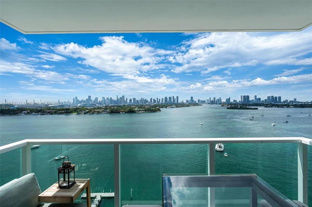 1 of 32 - 1000 West Ave 1515, Miami Beach, FL
