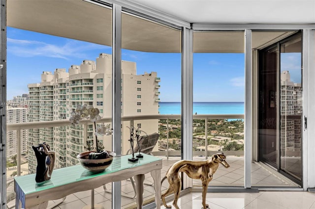 4 of 55 - 20191 E Country Club Dr 2602, Aventura, FL