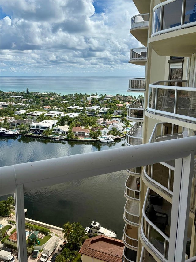 5 of 55 - 20191 E Country Club Dr 2602, Aventura, FL