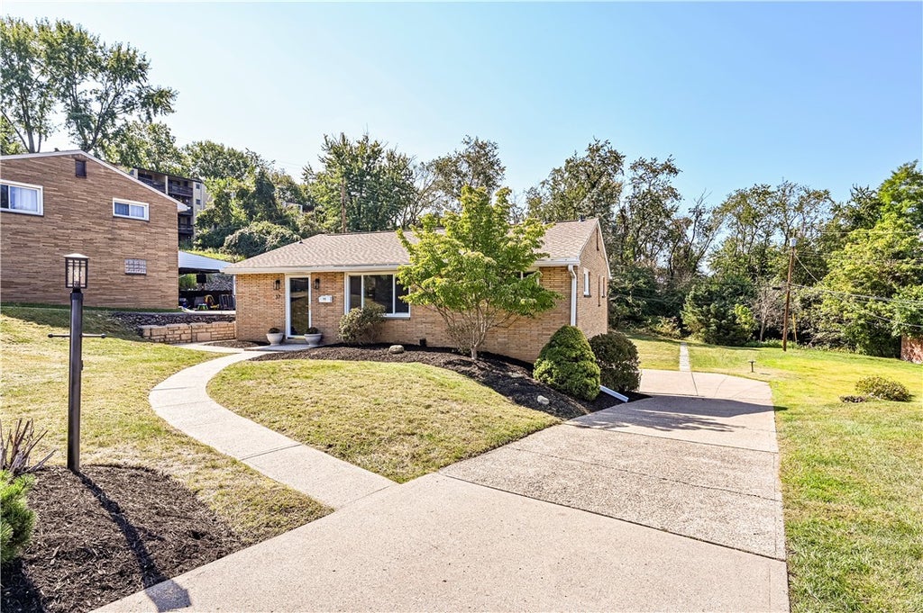 37 Lorraine Place, Carnegie