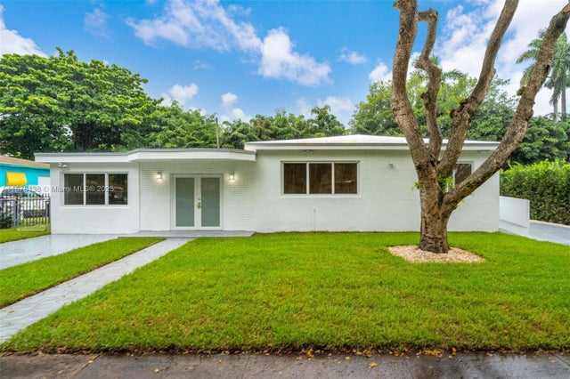 1 of 31 - 510 Ne 155th Ter, Miami, FL