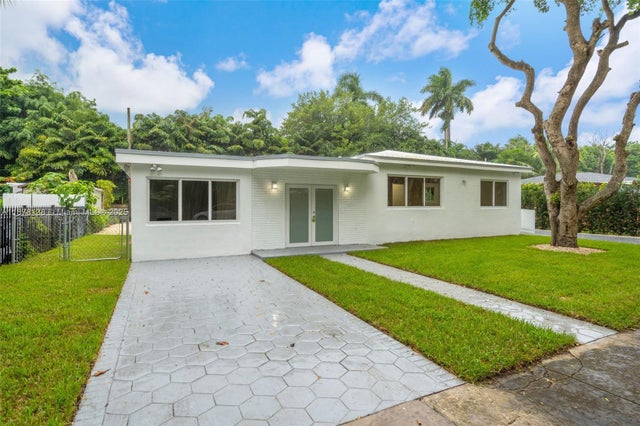 2 of 31 - 510 Ne 155th Ter, Miami, FL