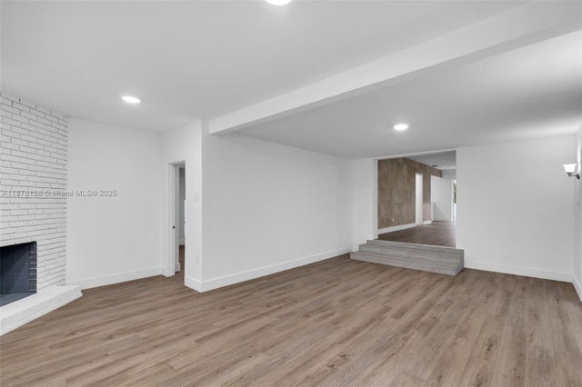 5 of 31 - 510 Ne 155th Ter, Miami, FL