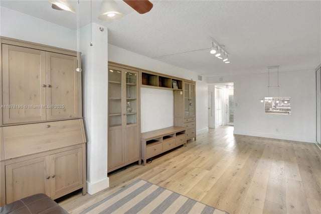 2 of 13 - 9041 Sunrise Lakes Blvd 106, Sunrise, FL