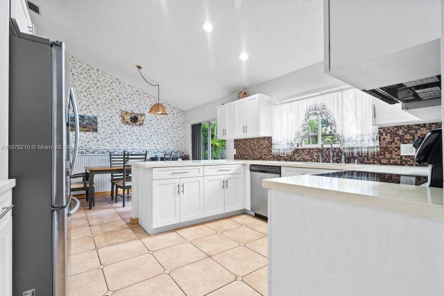 5 of 42 - 1101 Nw 162nd Ave, Pembroke Pines, FL