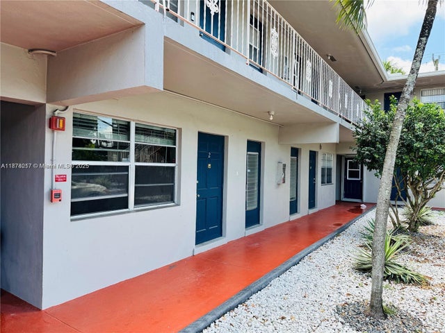1 of 19 - 1830 Cleveland St 2, Hollywood, FL