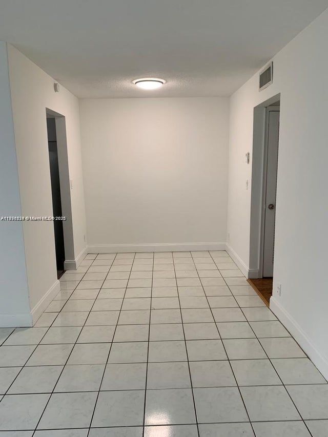 4 of 23 - 1830 Cleveland St 3, Hollywood, FL