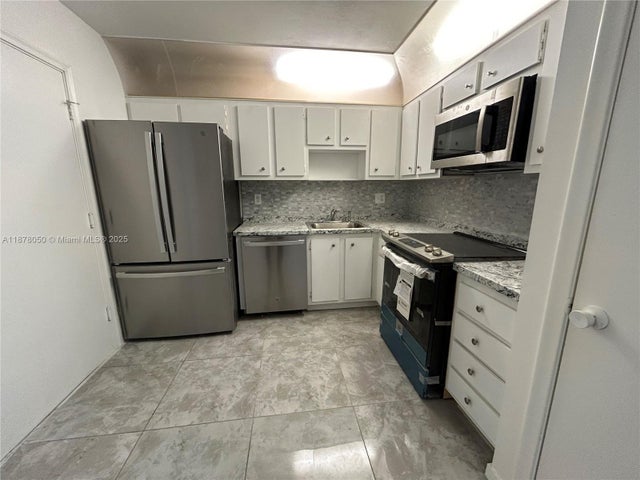 4 of 17 - 2061 Nw 47th Ter 212, Lauderhill, FL