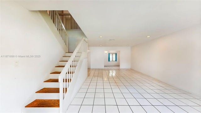 5 of 83 - 15166 Sw 94th Ter, Miami, FL