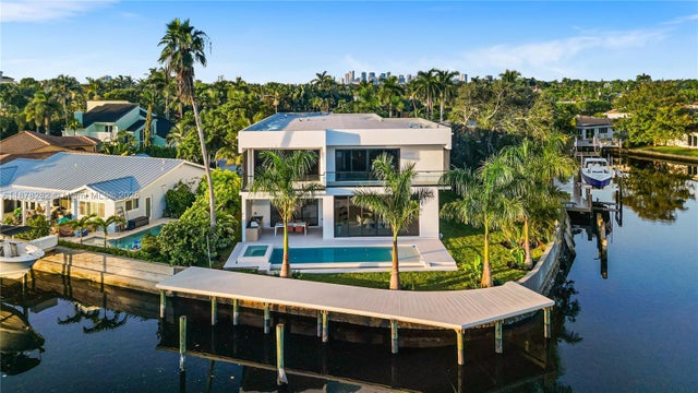 2033 Ne 22nd St, Wilton Manors