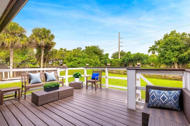 3 of 45 - 16530 Royal Poinciana Ct, Weston, FL