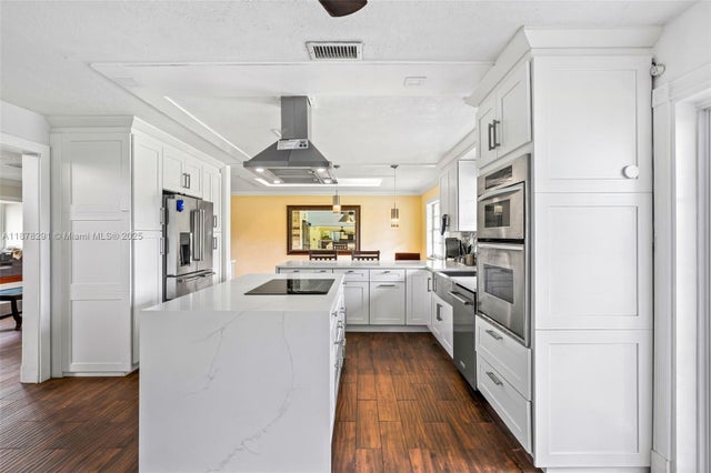4 of 45 - 16530 Royal Poinciana Ct, Weston, FL
