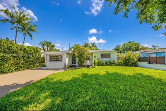 1 of 37 - 1105 N 31st Ct, Hollywood, FL