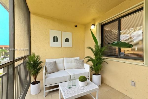 2 of 19 - 398 Lakeview Dr 205, Weston, FL