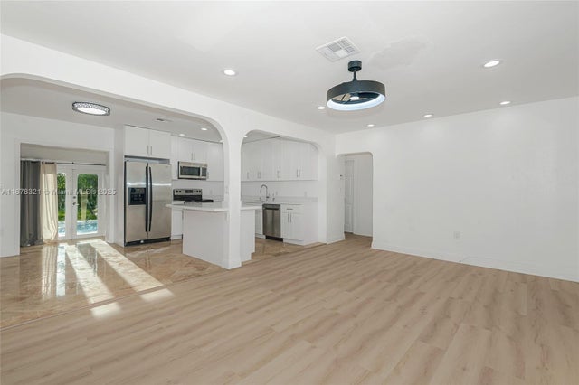 2 of 26 - 11925 Ne 11th Pl, Biscayne Park, FL