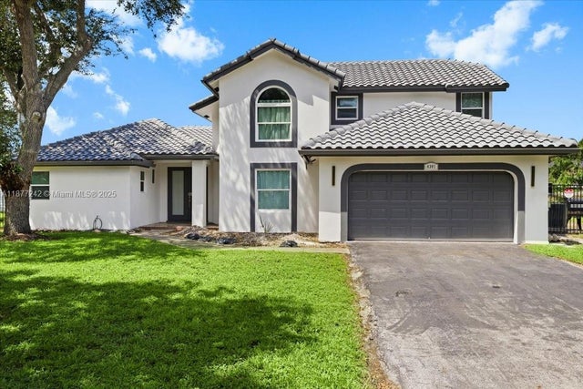 1 of 24 - 4391 Nw 51st St, Coconut Creek, FL