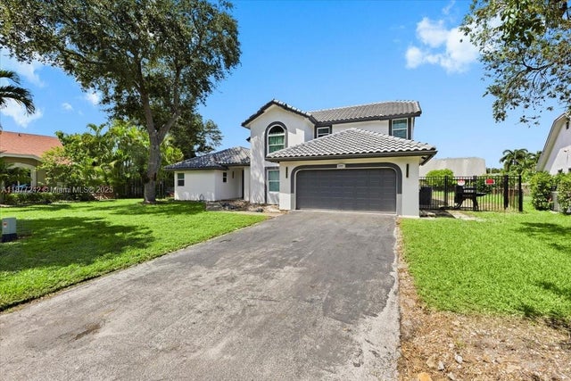 2 of 24 - 4391 Nw 51st St, Coconut Creek, FL