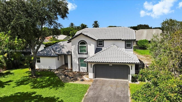 4 of 24 - 4391 Nw 51st St, Coconut Creek, FL