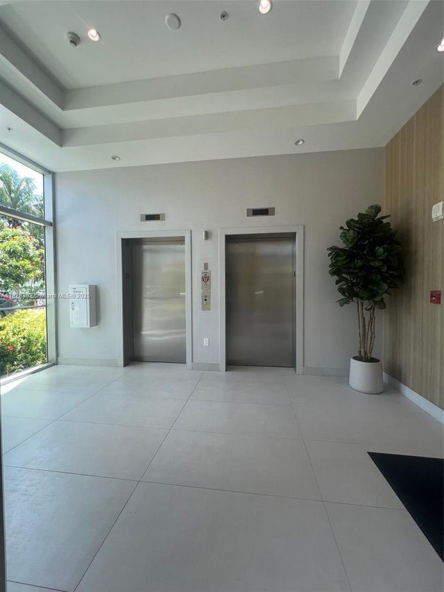 4 of 36 - 7910 Harbor Island Dr 1202, North Bay Village, FL