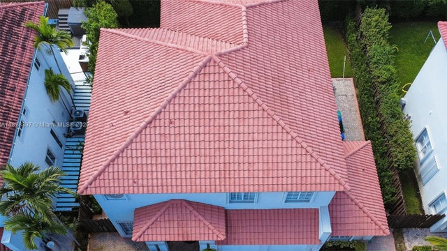 4 of 40 - 11294 Nw 66 St, Doral, FL