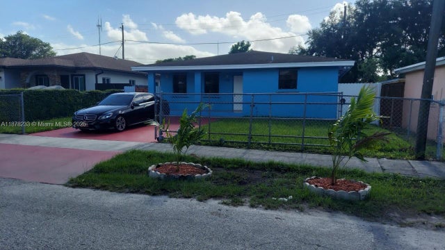 1 of 37 - 5738 Fletcher St, Hollywood, FL