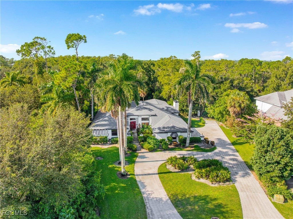 13682 Pine Villa Ln, Fort Myers
