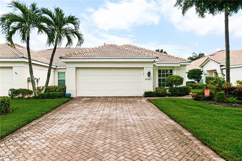 10021 Colonial Country Club Blvd, Fort Myers