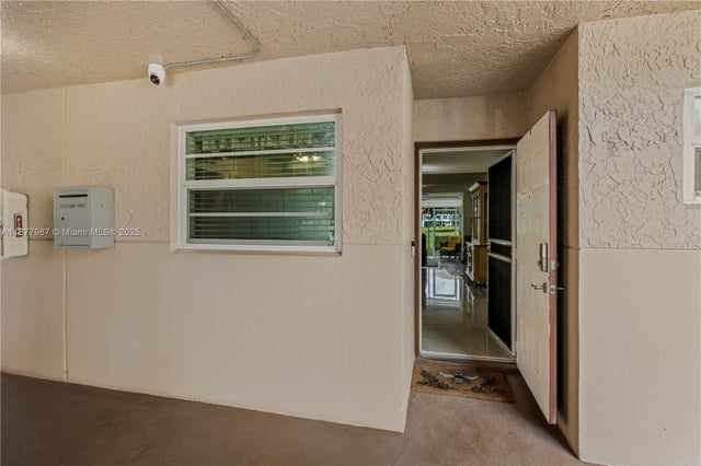 4 of 37 - 1911 Sabal Palm Dr 105, Davie, FL