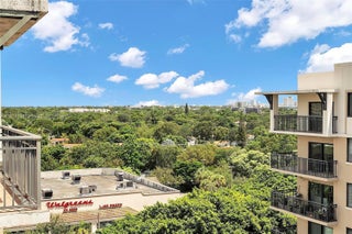 Photo of Listing #A11873538