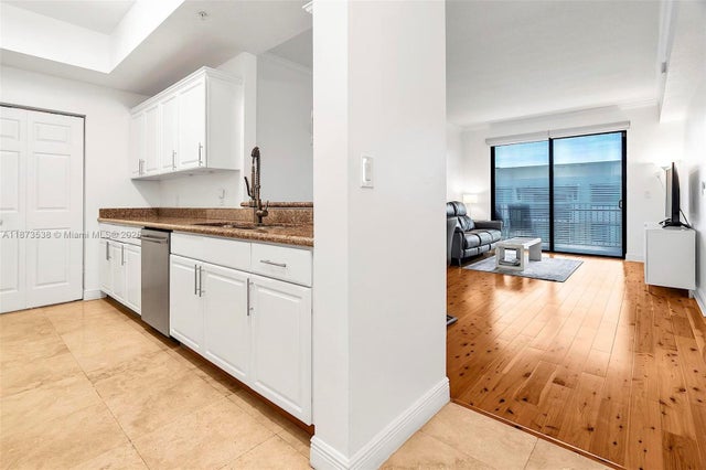 4 of 44 - 3590 Coral Way 906, Miami, FL