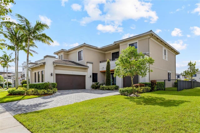 2 of 37 - 10470 S Lago Vista Cir, Parkland, FL
