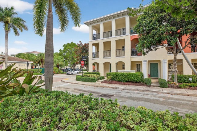 3 of 70 - 27 Sw 6th Ct, Pompano Beach, FL