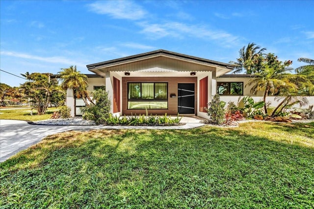 1 of 26 - 5890 Sw 13th St, Plantation, FL