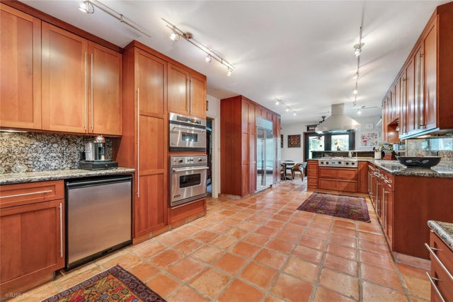 5 of 32 - 13831 Sw 232nd St, Miami, FL