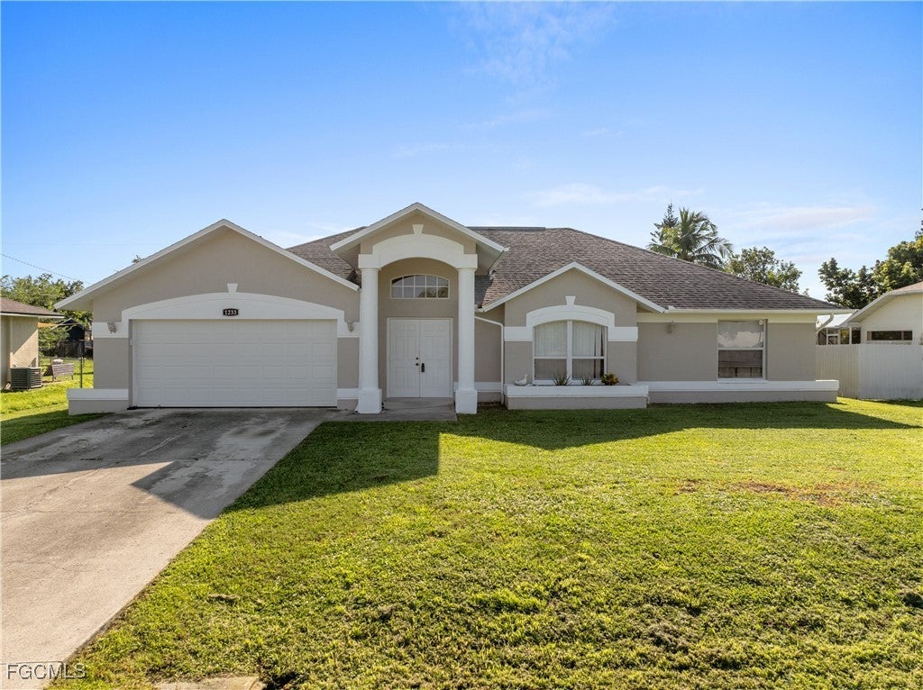 1233 Se 23rd Ave, CAPE CORAL