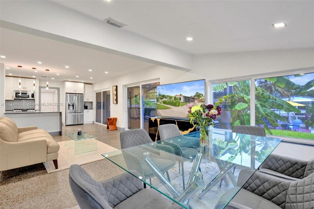 5 of 29 - 2713 Coolidge St, Hollywood, FL