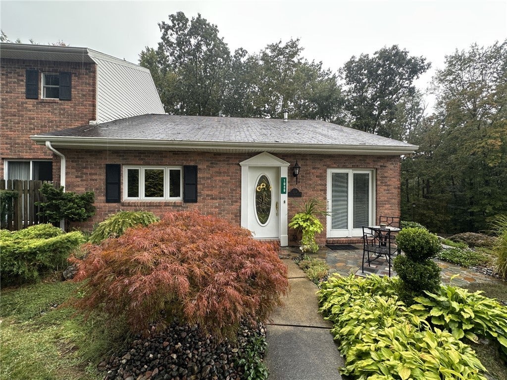 1039 Glade Park East, East Franklin