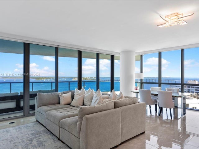 4 of 39 - 1331 Brickell Bay Dr 1811, Miami, FL