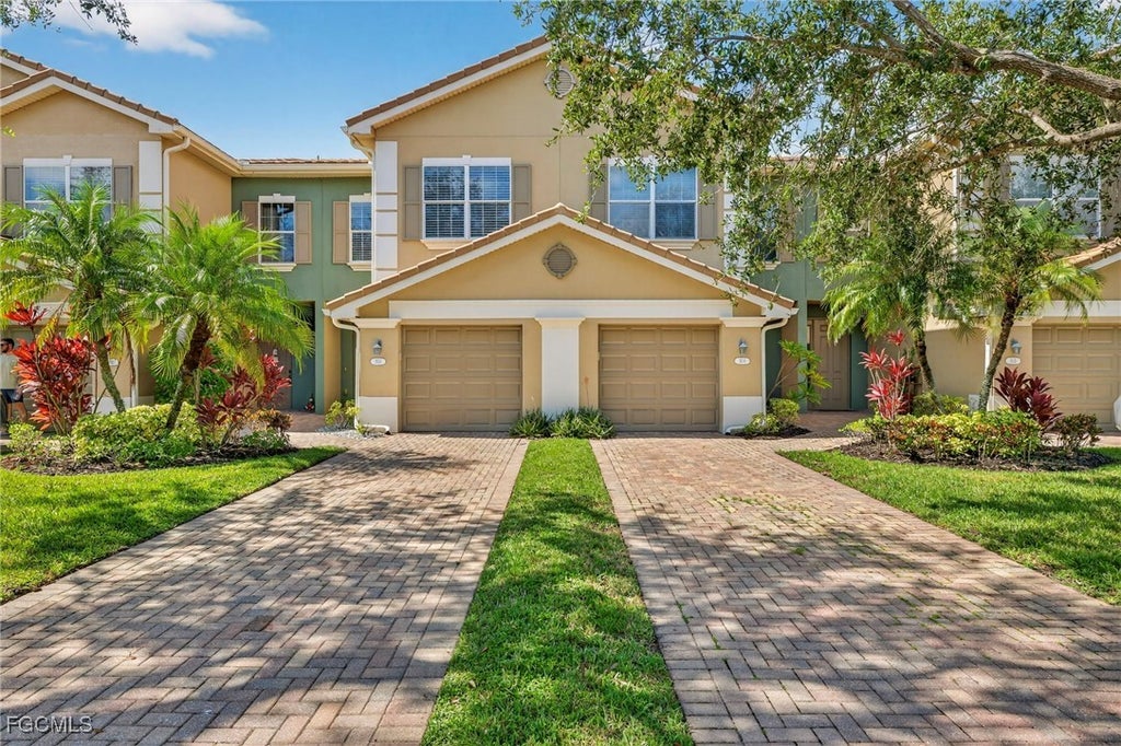 3231 Cottonwood Bend 303, Fort Myers