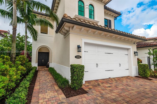 1 of 75 - 11816 Sw 13th Ct, Pembroke Pines, FL