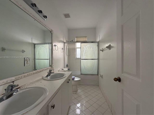 5 of 26 - 4045 Ne 15th St, Homestead, FL