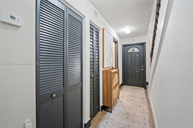 3 of 20 - 4267 Nw 76th Ave, Davie, FL
