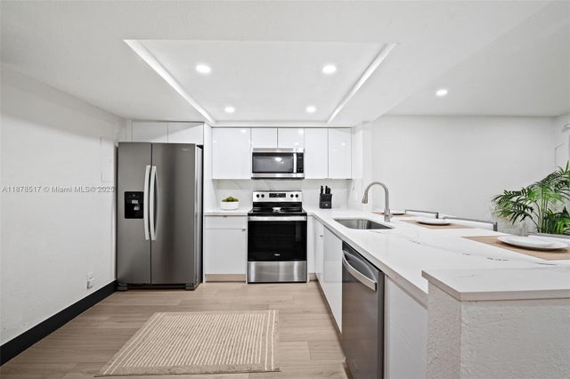 5 of 20 - 4267 Nw 76th Ave, Davie, FL