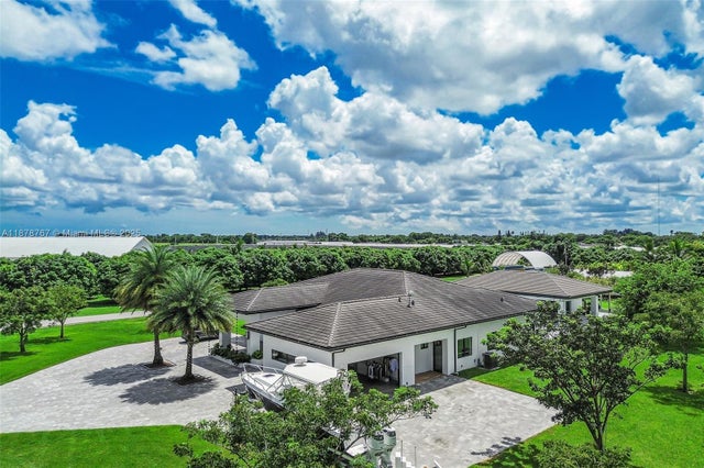 4 of 53 - 17950 Sw 192nd St, Miami, FL