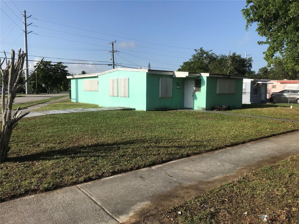2010 Rutland St, Opa Locka