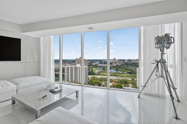5 of 74 - 3370 Hidden Bay Dr 2915, Aventura, FL