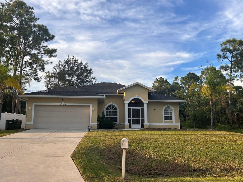 3894 Roderigo, North Port